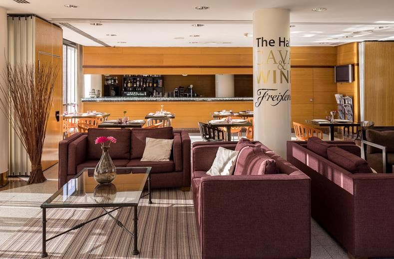 Holiday Inn Piramides 4