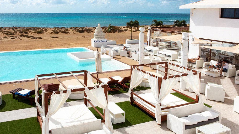 LIVVO Budha Beach