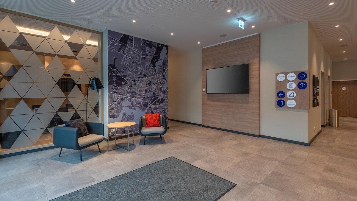 Holiday Inn Express Potsdam 3