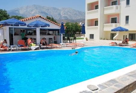 Topdeal: 8 dagen Aphrodite Samos Suites in Kambos Votsalakia voor €513