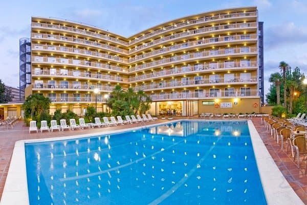 Mega deal: 8 dagen Calella voor maar €314 in President Hotel!
