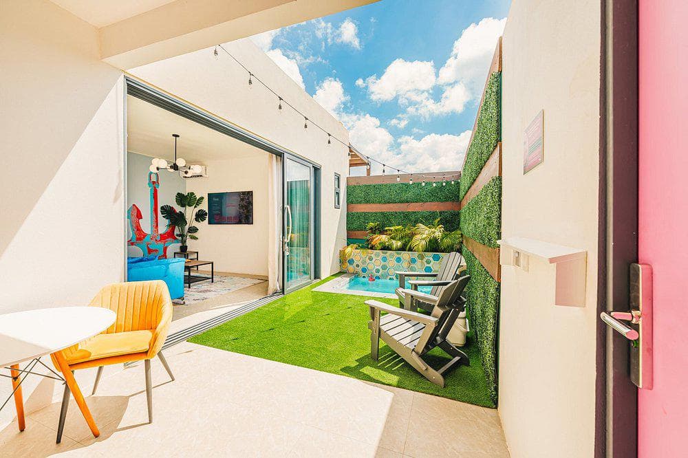 Privada Stays Eagle 1