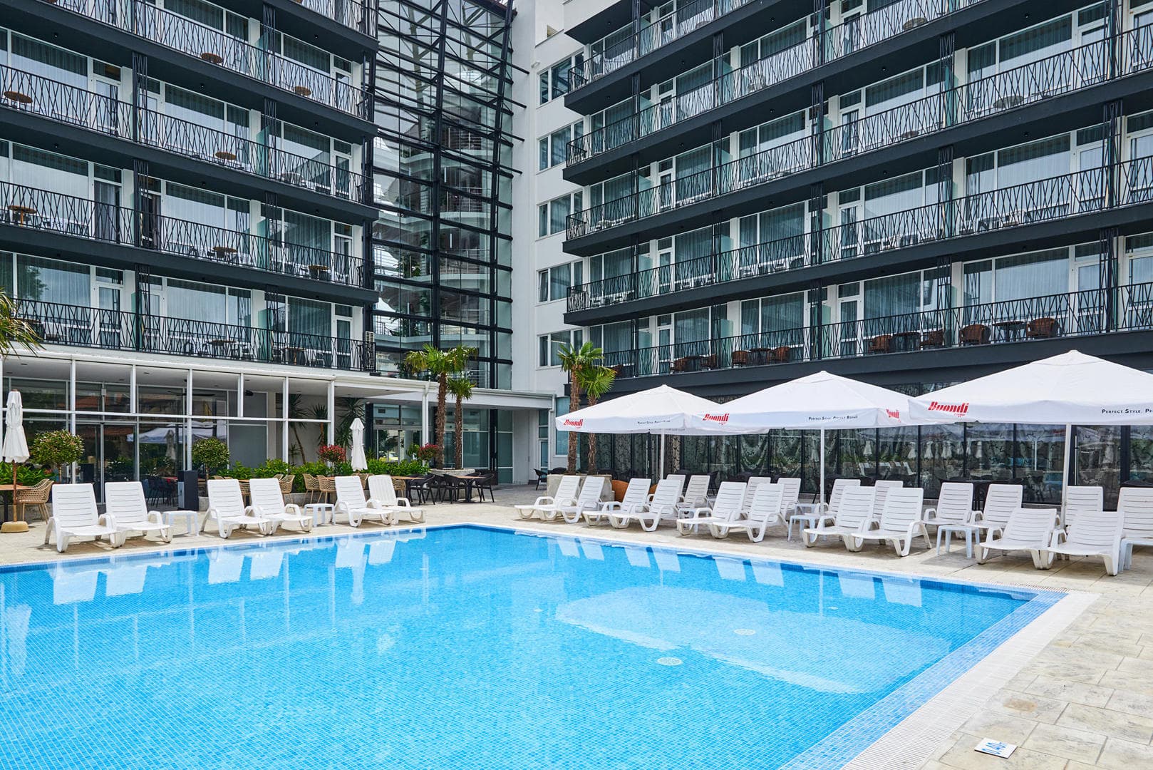 Topdeal: 8 dagen Zonnestrand Sunny Beach voor €608 met Bavaro