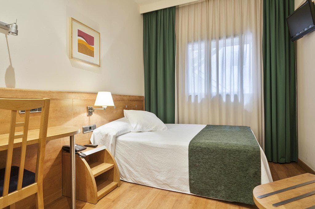 Bizar laag: 4 nachten Barcelona bij Acta Antibes voor maar €247!