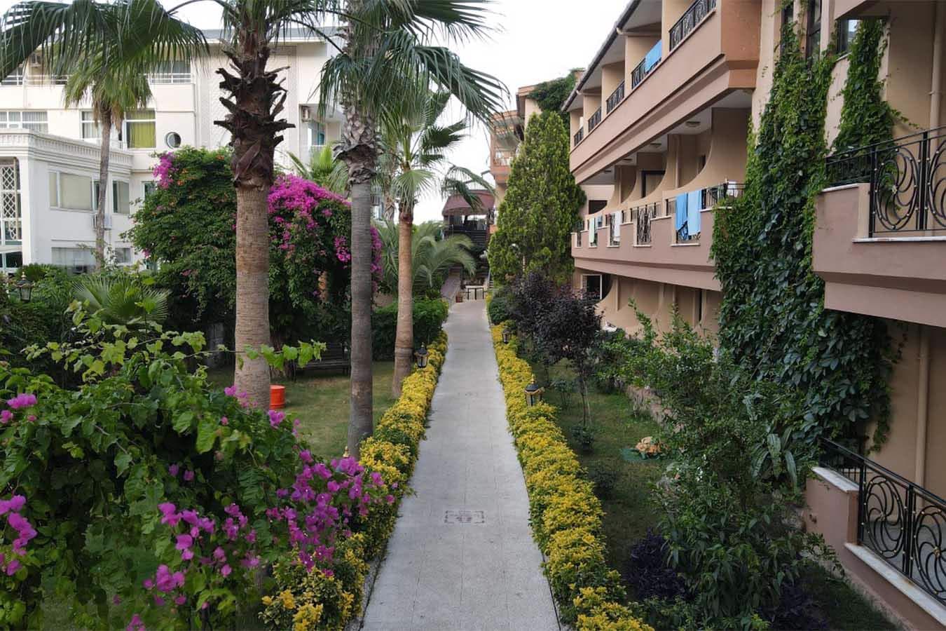 Aleria Belport Beach 4