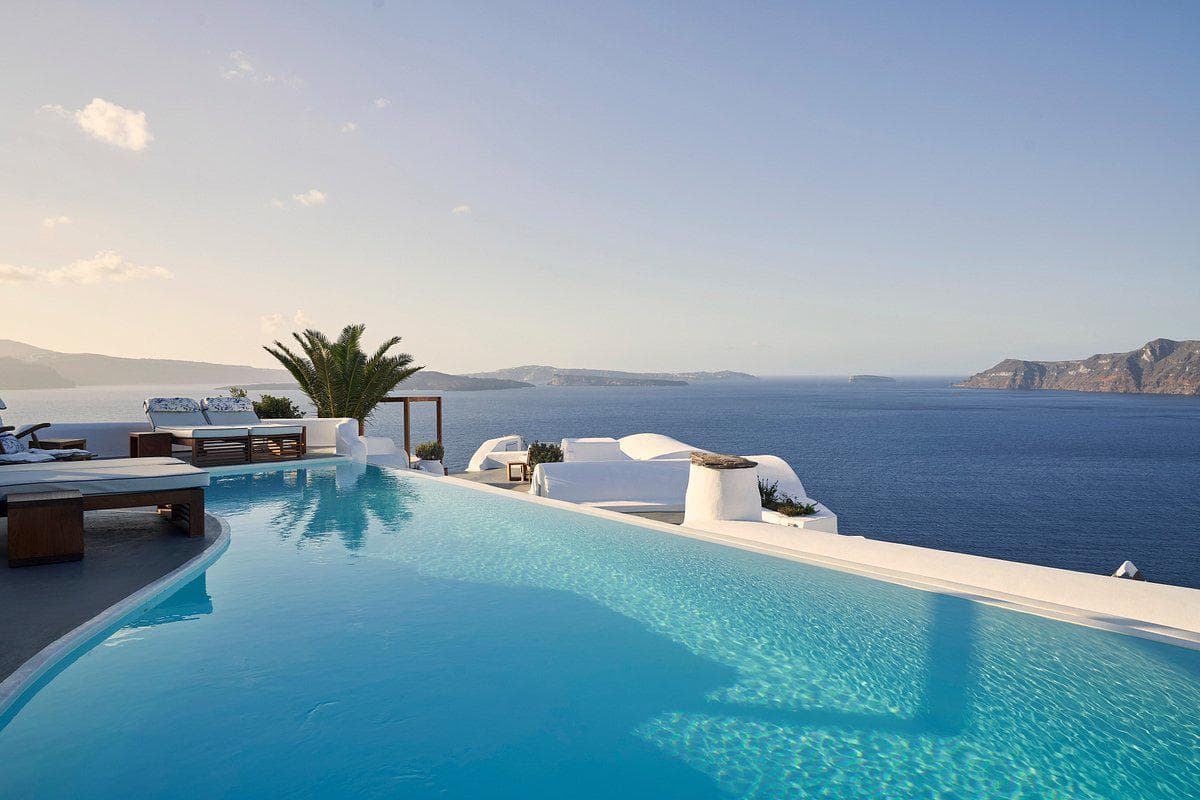 Wauw-factor op Santorini: 8 dagen Katikies Oia vanaf €1890