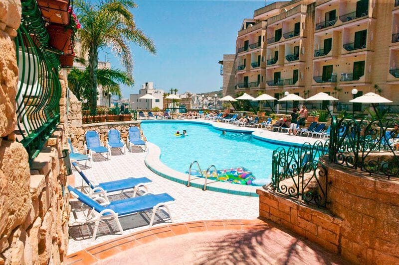 Bizar laag: 8 Dagen in Xemxija Bay Hotel, St. Pauls Bay, €202!