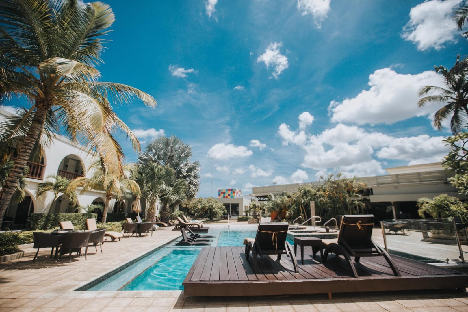 Wauw-factor: 9 nachten Oranjestad bij Talk Of The Town & Beach Club – €2136