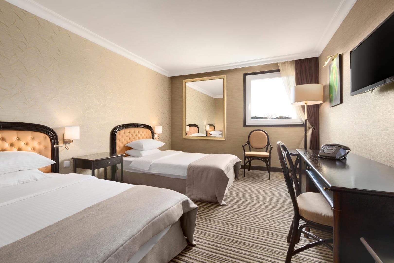 Ramada by Wyndham Sofia City Center 1