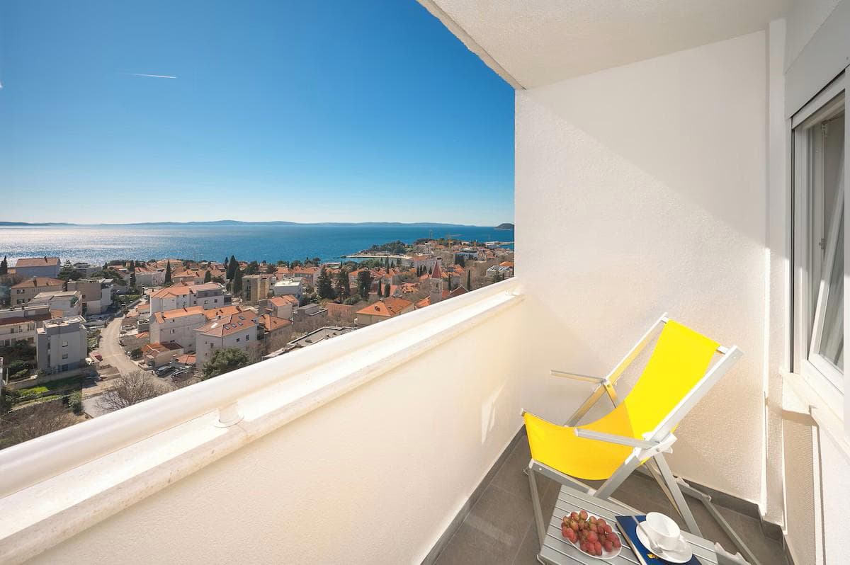 Studio Apartments 4 You Split