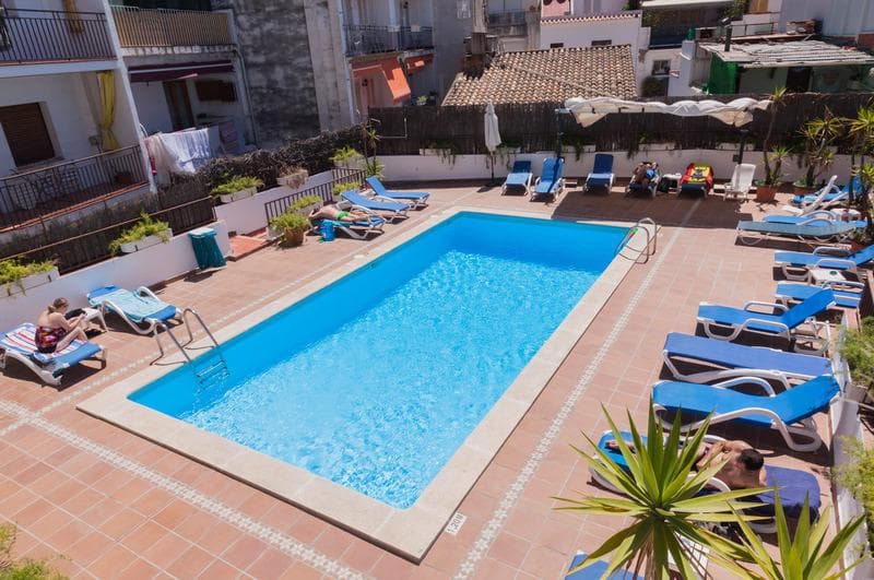 Spotgoedkoop: 8 dagen Sitges bij El Cid voor maar €241!