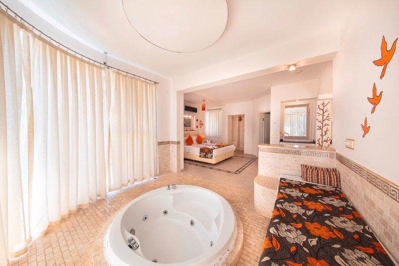 Nicholas Heights Deluxe en Spa 4