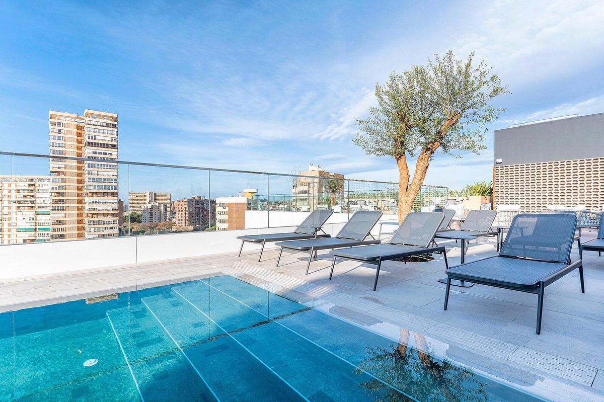 Port Alicante City en Beach