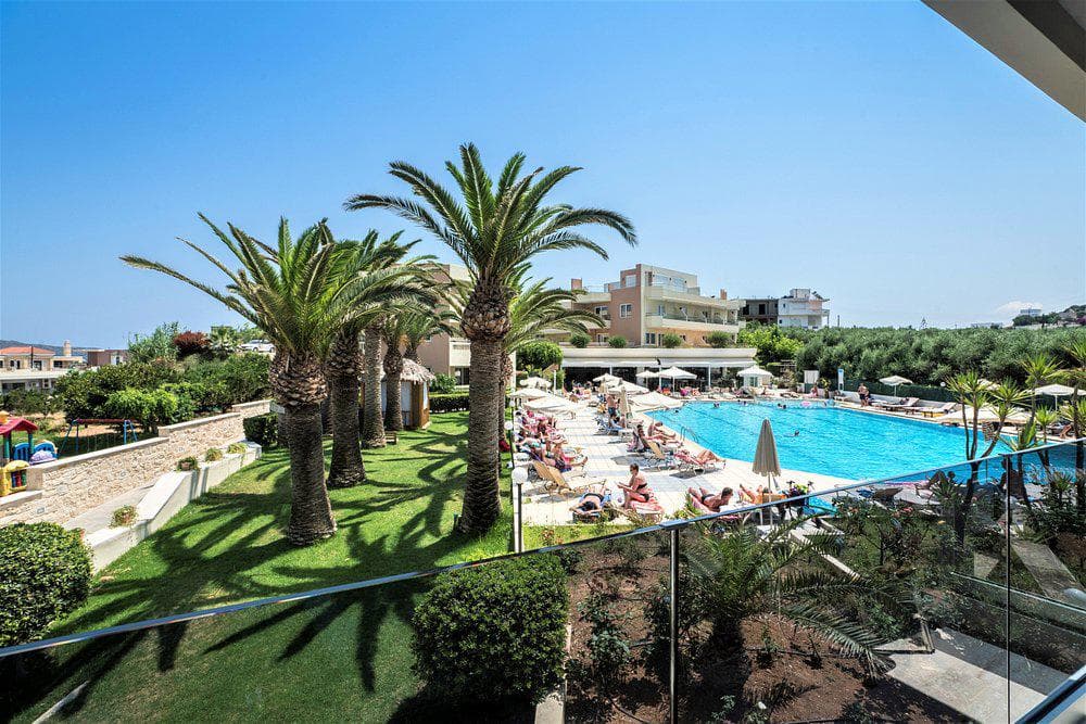 Mega deal: 8 dagen Agia Marina in Atrion Hotel & Apartments voor €378!
