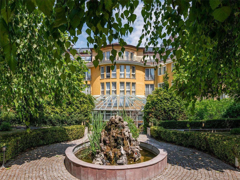 Maison Sofia MGallery 4