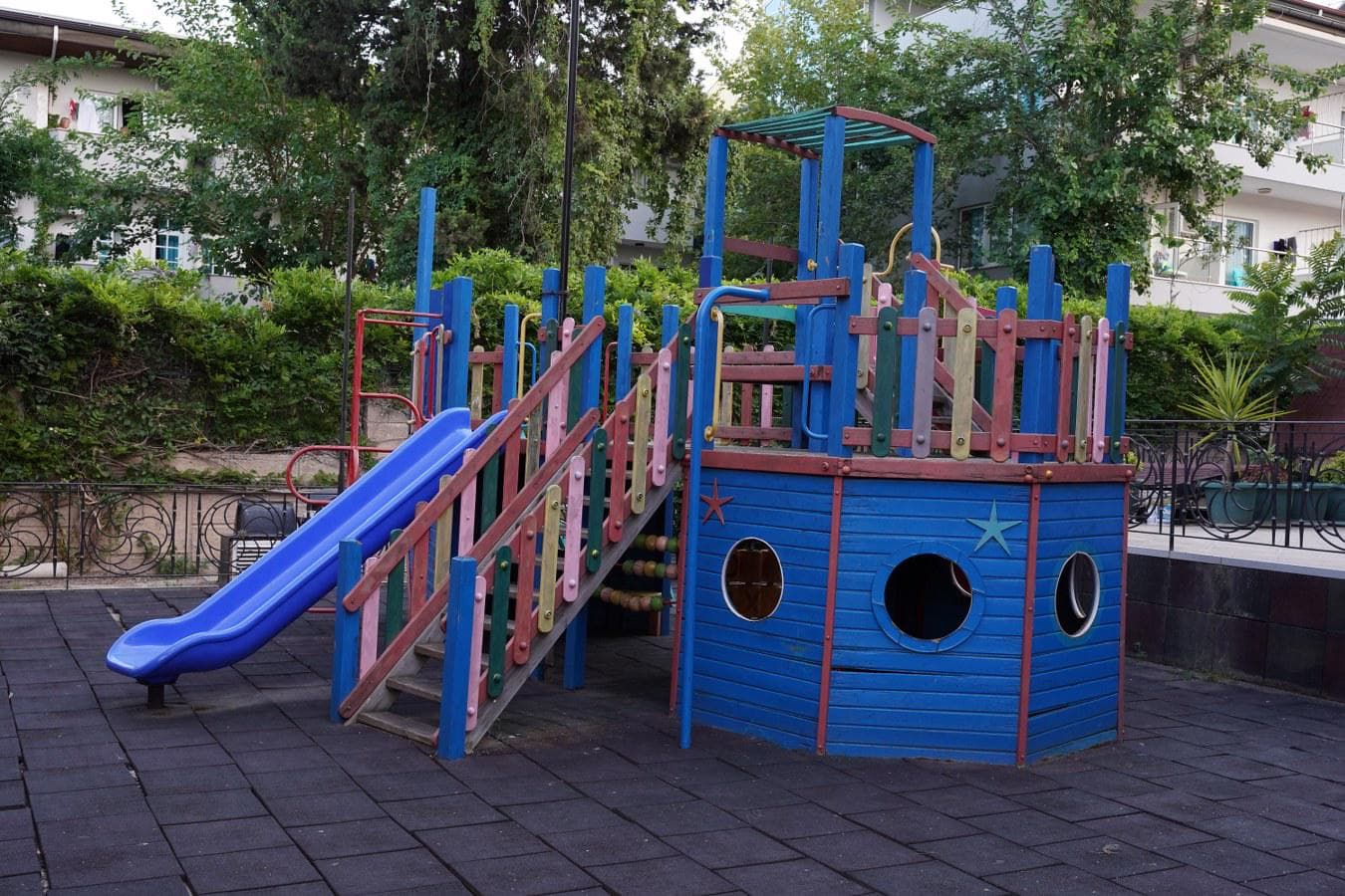 Aleria Belport Beach 1