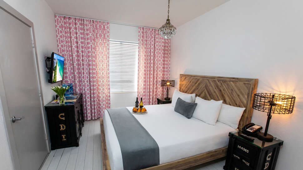 The Whitelaw Hotel