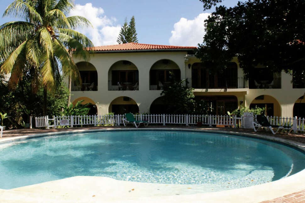 Hotel Charela Inn